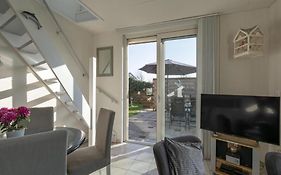 Comfy Beachside Holiday Home